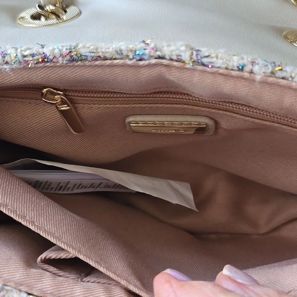 Aldo Quilted Handbag In Biege With Pastel Pink And Blue Accents. - Picture 9 of 16